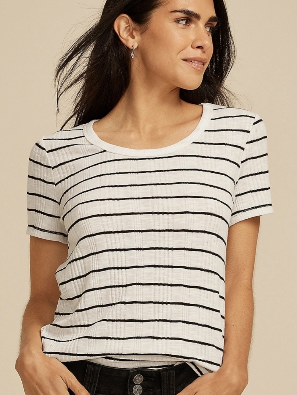 [EUC] MAURICES 24/7 Variegated Ribbed Striped Tee Black White Large L
